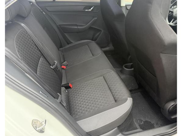 Skoda Rapid I с пробегом 2015 года, цена 755 000 рублей, 165109 км, лифтбек, Автокод Объявления