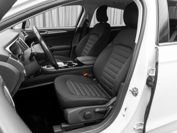 Ford Mondeo V с пробегом 2016 года, цена 1 450 000 рублей, 184777 км, седан, Автокод Объявления