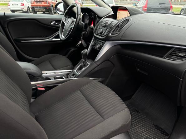 Opel Zafira C с пробегом 2014 года, цена 845 000 рублей, 271791 км, компактвэн, Автокод Объявления
