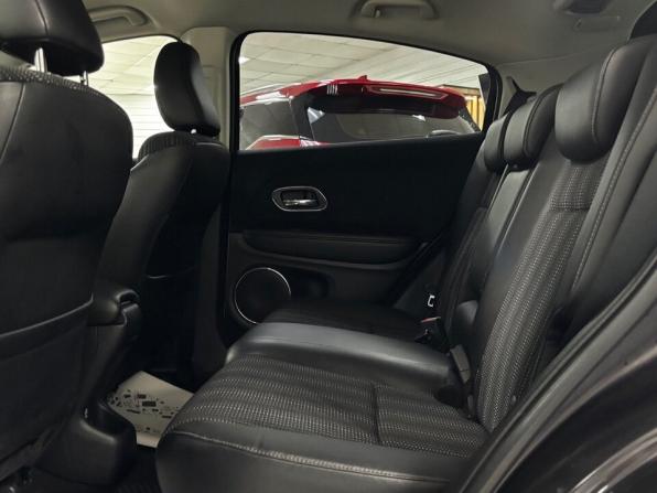 Honda Vezel I с пробегом 2014 года, цена 1 349 000 рублей, 155000 км, внедорожник, Автокод Объявления