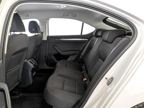Skoda Superb III с пробегом 2019 года, цена 2 385 000 рублей, 53688 км, лифтбек, Автокод Объявления