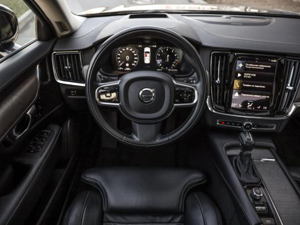 Volvo S90 II Рестайлинг с пробегом 2021 года, цена 3 044 000 рублей, 129256 км, седан, Автокод Объявления