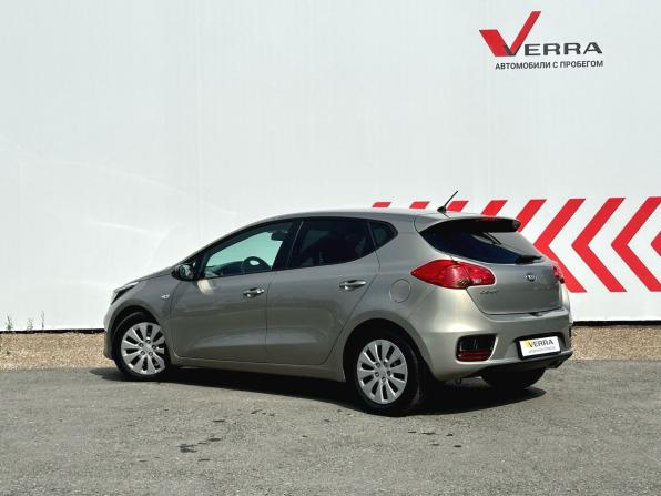Kia Ceed II Рестайлинг с пробегом 2015 года, цена 1 250 000 рублей, 91880 км, хэтчбек, Автокод Объявления