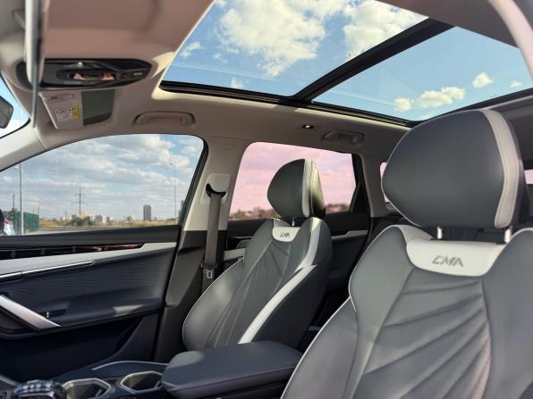 Geely Atlas II с пробегом 2023 года, цена 2 700 000 рублей, 53000 км, внедорожник, Автокод Объявления