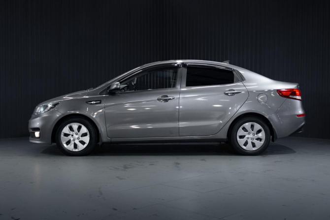 Kia Rio III Рестайлинг с пробегом 2017 года, цена 1 199 000 рублей, 97296 км, седан, Автокод Объявления
