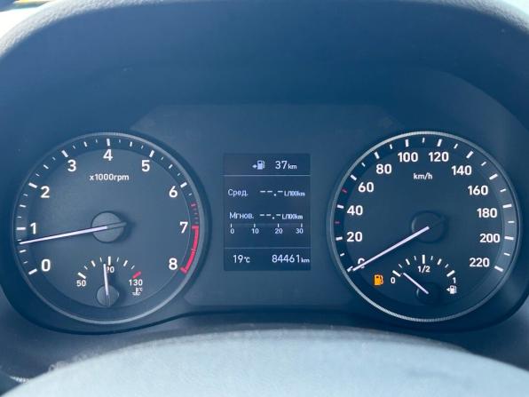 Hyundai Solaris II с пробегом 2018 года, цена 1 300 000 рублей, 84461 км, седан, Автокод Объявления