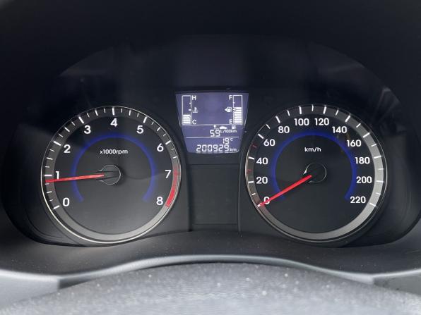 Hyundai Solaris I Рестайлинг с пробегом 2014 года, цена 880 000 рублей, 200927 км, седан, Автокод Объявления