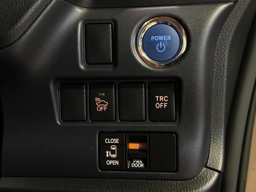 Toyota Noah III (R80) Челябинск  - изображение 15
