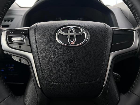 Toyota Land Cruiser Prado 150 Series Рестайлинг 2 с пробегом 2019 года, цена 4 950 000 рублей, 104000 км, внедорожник, Автокод Объявления