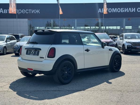 Mini Hatch II (R56) Рестайлинг с пробегом 2010 года, цена 700 000 рублей, 267000 км, хэтчбек, Автокод Объявления