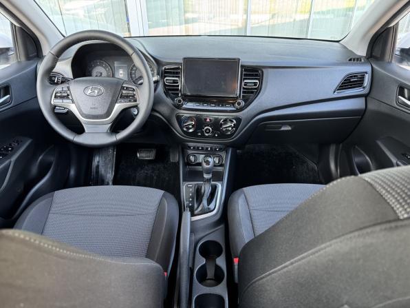 Hyundai Solaris II Рестайлинг с пробегом 2021 года, цена 1 400 000 рублей, 167685 км, седан, Автокод Объявления