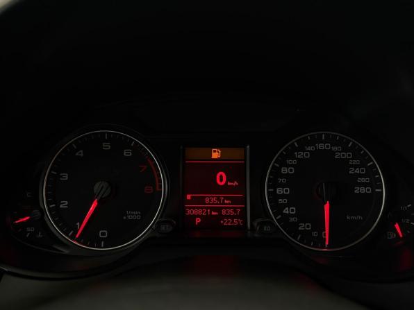 Audi Q5 I (8R) с пробегом 2009 года, цена 1 247 000 рублей, 308819 км, внедорожник, Автокод Объявления