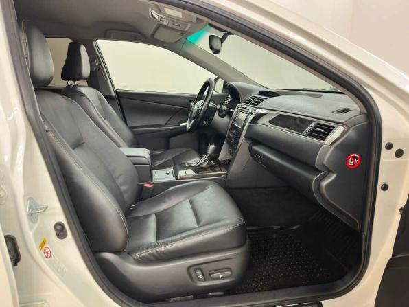 Toyota Camry VII (XV50) Рестайлинг с пробегом 2017 года, цена 2 135 000 рублей, 83409 км, седан, Автокод Объявления