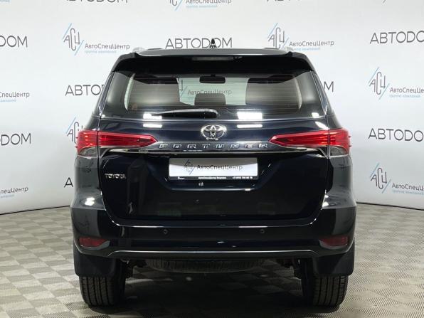Toyota Fortuner II с пробегом 2018 года, цена 3 649 000 рублей, 134400 км, внедорожник, Автокод Объявления