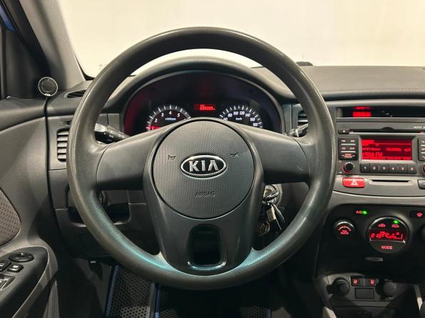 Kia Rio II Рестайлинг с пробегом 2010 года, цена 349 000 рублей, 222088 км, седан, Автокод Объявления