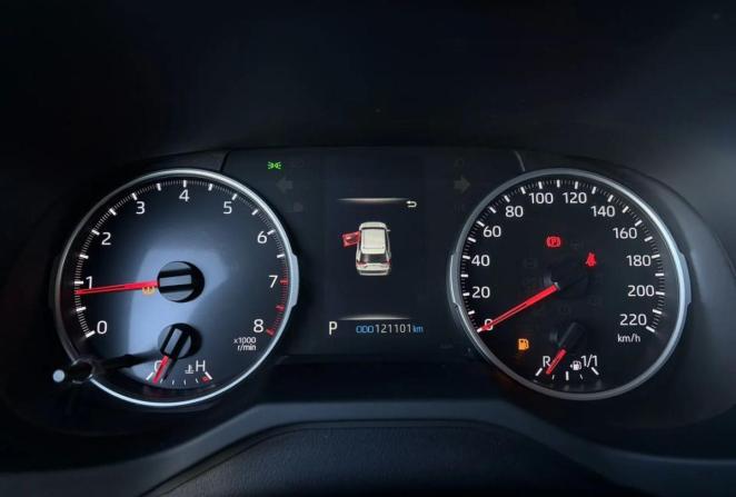 Toyota RAV4 V (XA50) с пробегом 2021 года, цена 2 995 000 рублей, 121071 км, внедорожник, Автокод Объявления