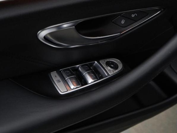 Mercedes-Benz E-Класс AMG V (W213) Рестайлинг с пробегом 2020 года, цена 7 095 055 рублей, 55576 км, седан, Автокод Объявления