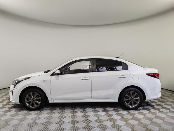 Kia Rio IV Рестайлинг с пробегом 2020 года, цена 1 499 000 рублей, 110289 км, седан, Автокод Объявления