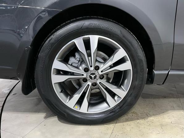 Mercedes-Benz V-Класс III (W447) Рестайлинг с пробегом 2021 года, цена 6 450 000 рублей, 79430 км, минивэн, Автокод Объявления
