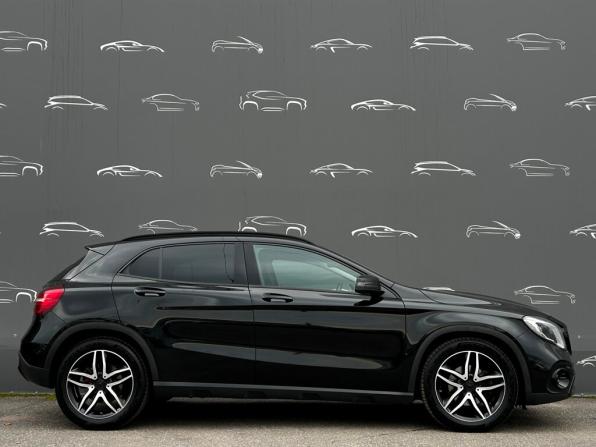 Mercedes-Benz GLA I (X156) Рестайлинг с пробегом 2019 года, цена 2 528 200 рублей, 95783 км, внедорожник, Автокод Объявления