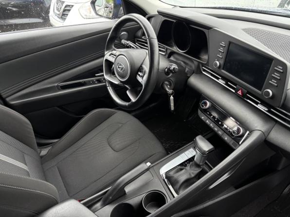 Hyundai Elantra VII (CN7) с пробегом 2021 года, цена 2 111 000 рублей, 51829 км, седан, Автокод Объявления