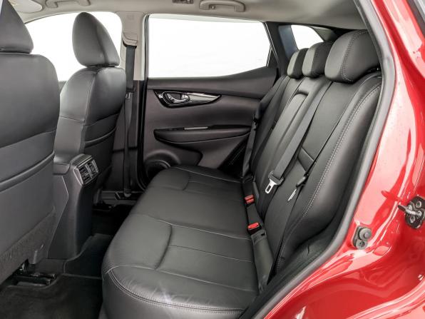 Nissan Qashqai II с пробегом 2017 года, цена 1 835 000 рублей, 76200 км, внедорожник, Автокод Объявления