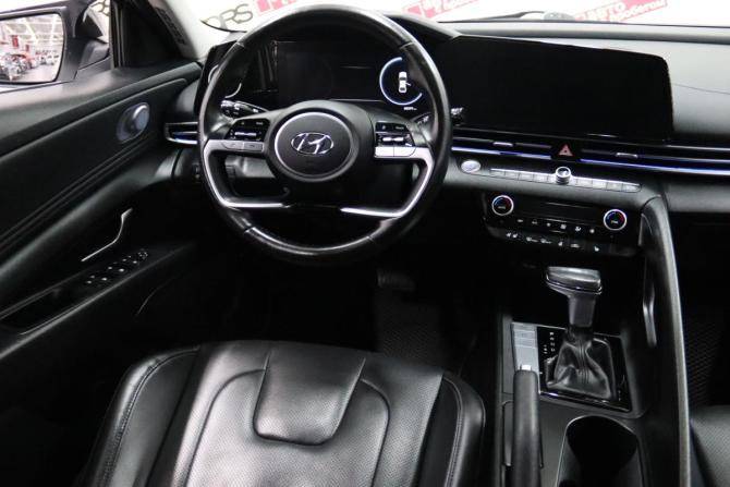 Hyundai Avante VI Рестайлинг с пробегом 2020 года, цена 1 825 250 рублей, 68397 км, седан, Автокод Объявления