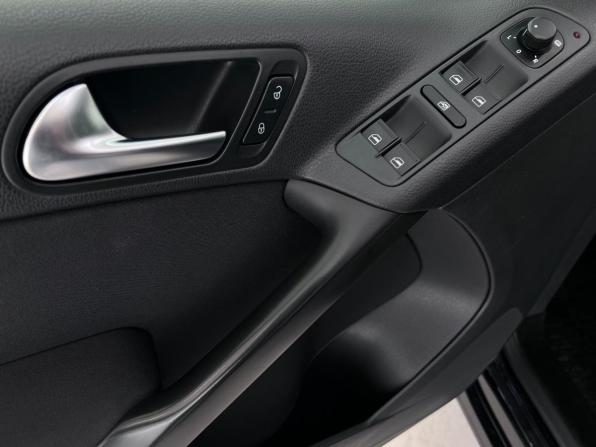 Volkswagen Tiguan I Рестайлинг с пробегом 2012 года, цена 1 450 000 рублей, 161616 км, внедорожник, Автокод Объявления