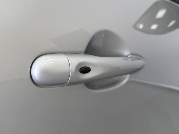 Renault Kaptur I Рестайлинг с пробегом 2021 года, цена 1 425 000 рублей, 92579 км, внедорожник, Автокод Объявления