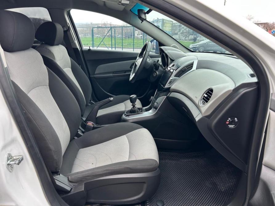 Chevrolet Cruze I Рестайлинг Новороссийск  - изображение 19