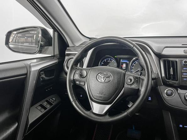 Toyota RAV4 IV (XA40) Рестайлинг с пробегом 2019 года, цена 2 514 000 рублей, 99808 км, внедорожник, Автокод Объявления