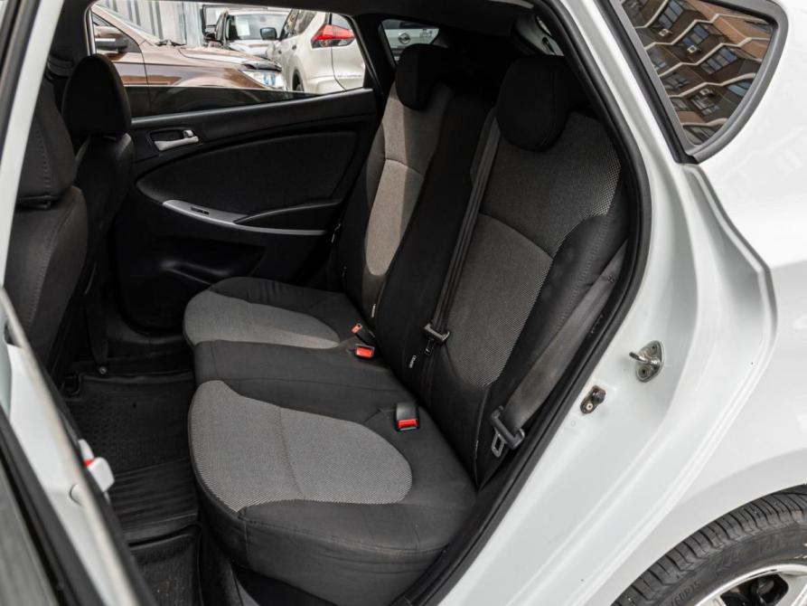 Hyundai Solaris I Краснодар  - изображение 9