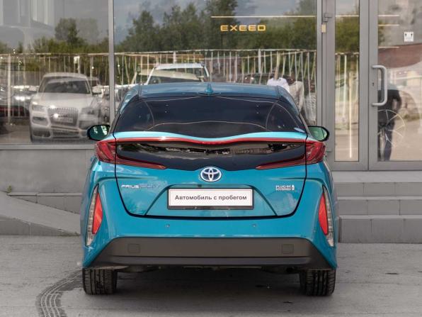 Toyota Prius IV (XW50) с пробегом 2018 года, цена 1 620 000 рублей, 169861 км, лифтбек, Автокод Объявления