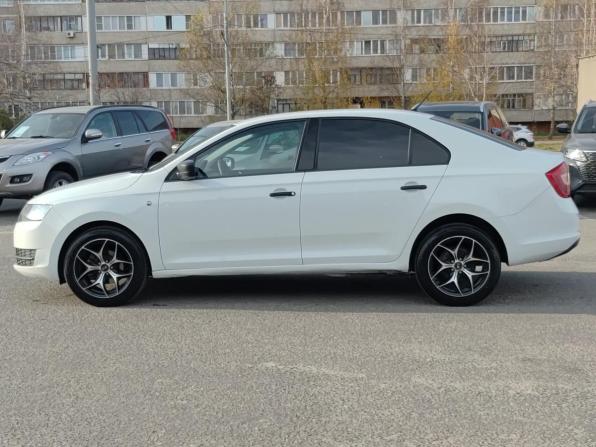 Skoda Rapid I с пробегом 2016 года, цена 900 000 рублей, 104429 км, лифтбек, Автокод Объявления