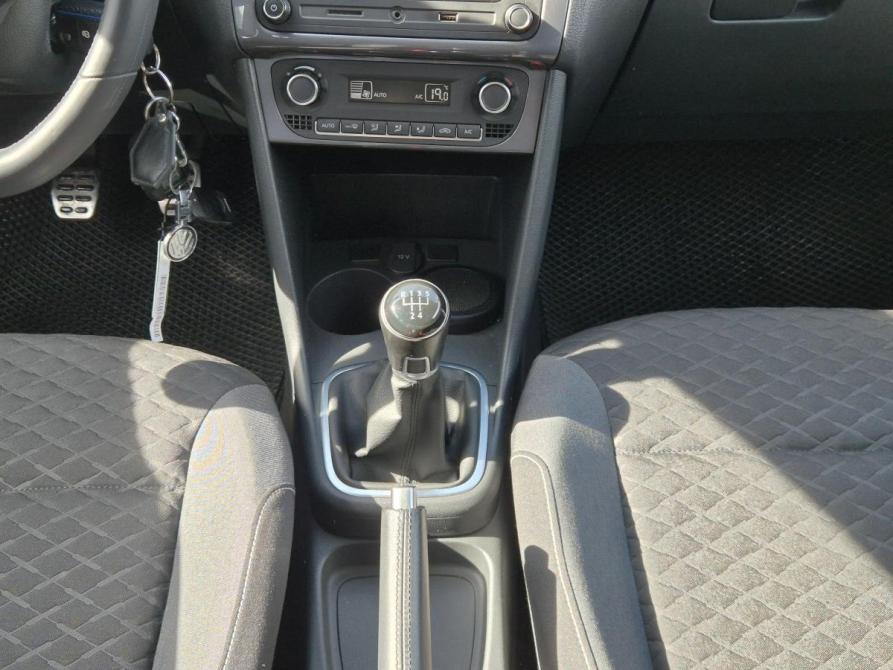 Volkswagen Polo V Рестайлинг Екатеринбург  - изображение 11