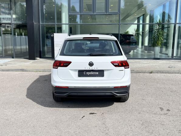 Volkswagen Tiguan II Рестайлинг с пробегом 2021 года, цена 3 220 000 рублей, 33390 км, внедорожник, Автокод Объявления