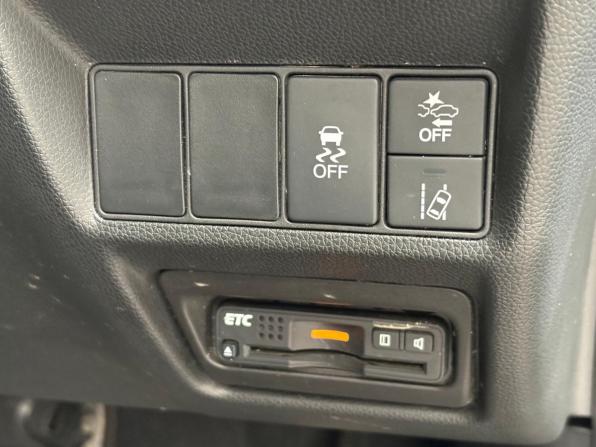Honda Stepwgn V с пробегом 2015 года, цена 1 799 000 рублей, 156454 км, минивэн, Автокод Объявления