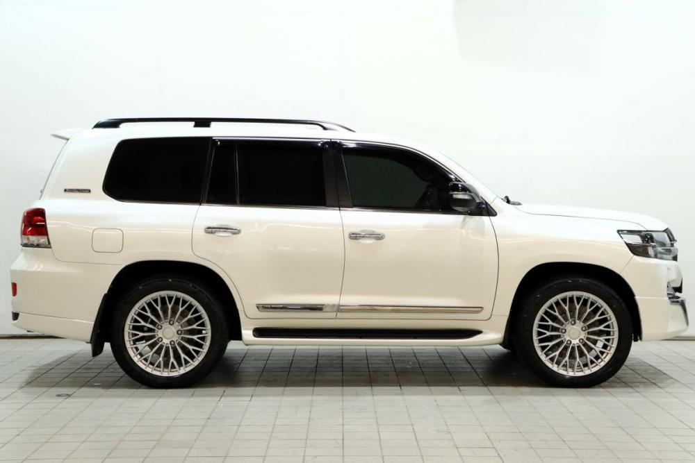 Toyota Land Cruiser 200 Series Рестайлинг 2 Сургут  - изображение 4