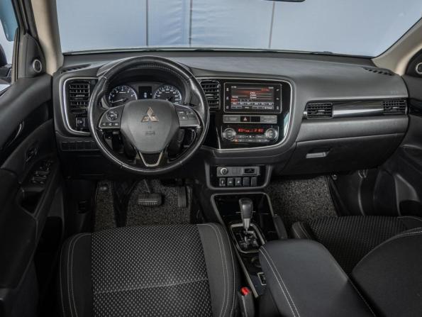 Mitsubishi Outlander III Рестайлинг 3 с пробегом 2019 года, цена 1 900 000 рублей, 136247 км, внедорожник, Автокод Объявления