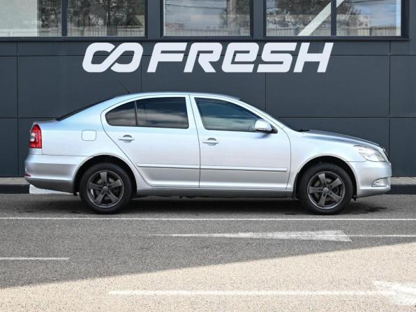 Skoda Octavia II (A5) Рестайлинг с пробегом 2012 года, цена 1 059 000 рублей, 90105 км, лифтбек, Автокод Объявления