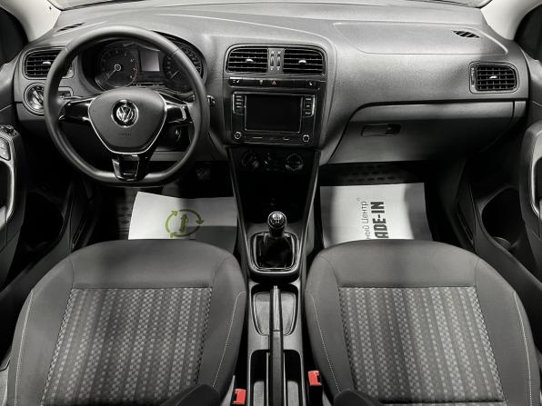 Volkswagen Polo V с пробегом 2015 года, цена 1 045 000 рублей, 100882 км, седан, Автокод Объявления
