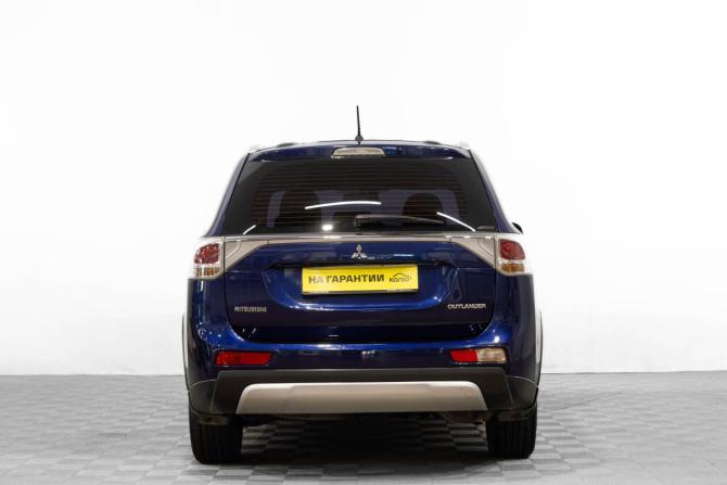 Mitsubishi Outlander III с пробегом 2014 года, цена 1 389 000 рублей, 215000 км, внедорожник, Автокод Объявления