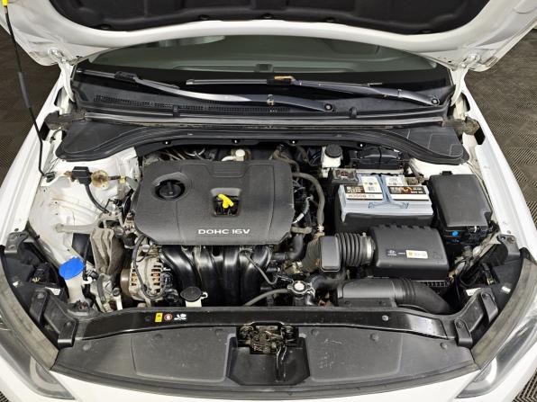 Hyundai Elantra VI (AD) с пробегом 2017 года, цена 1 150 000 рублей, 221992 км, седан, Автокод Объявления