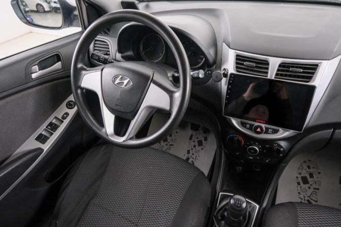 Hyundai Solaris I с пробегом 2012 года, цена 829 000 рублей, 98600 км, седан, Автокод Объявления
