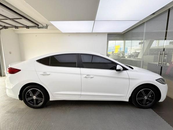 Hyundai Elantra VI (AD) с пробегом 2016 года, цена 1 300 000 рублей, 181455 км, седан, Автокод Объявления
