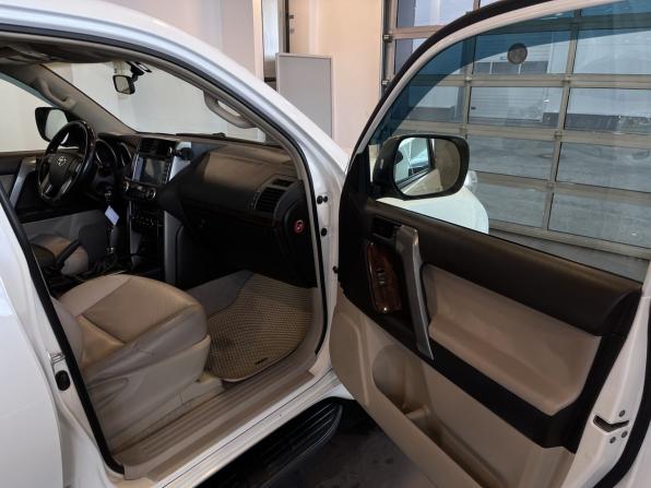 Toyota Land Cruiser Prado 150 Series с пробегом 2010 года, цена 2 660 000 рублей, 229643 км, внедорожник, Автокод Объявления