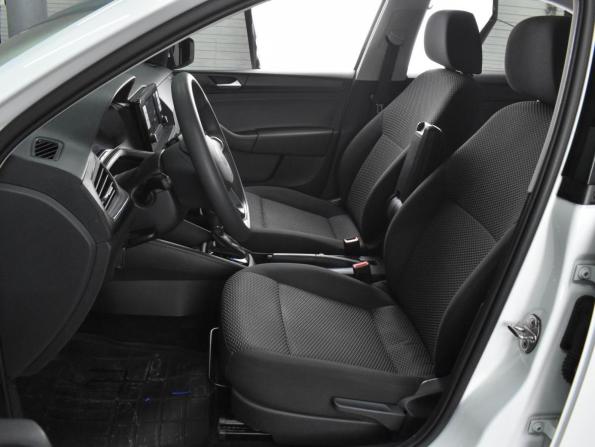 Volkswagen Polo VI с пробегом 2022 года, цена 1 724 000 рублей, 44902 км, лифтбек, Автокод Объявления