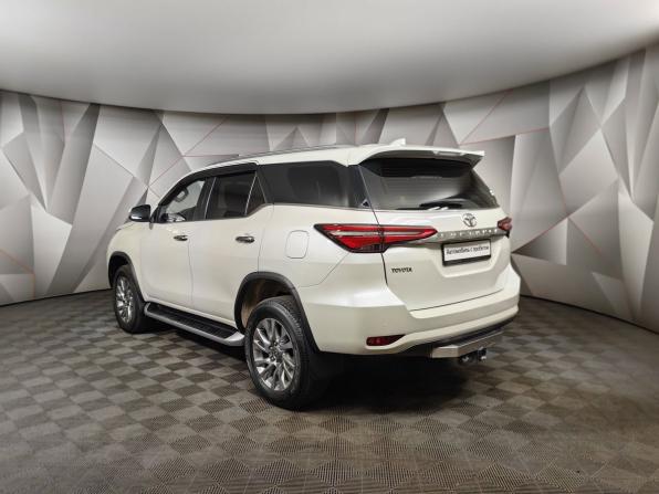 Toyota Fortuner II Рестайлинг с пробегом 2021 года, цена 4 930 000 рублей, 68015 км, внедорожник, Автокод Объявления