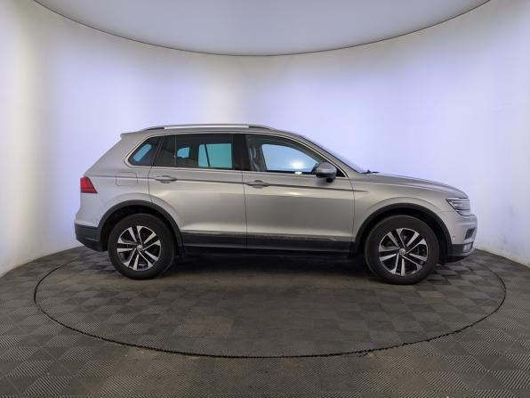 Volkswagen Tiguan II с пробегом 2020 года, цена 2 745 000 рублей, 146873 км, внедорожник, Автокод Объявления