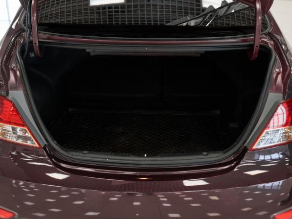 Hyundai Solaris I с пробегом 2013 года, цена 862 000 рублей, 107527 км, седан, Автокод Объявления
